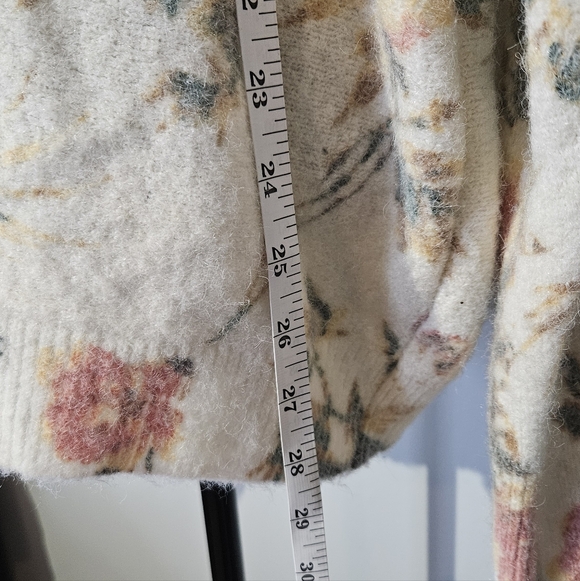 Joie Soft Floral Sweater Plus Size 3X - Picture 8 of 8